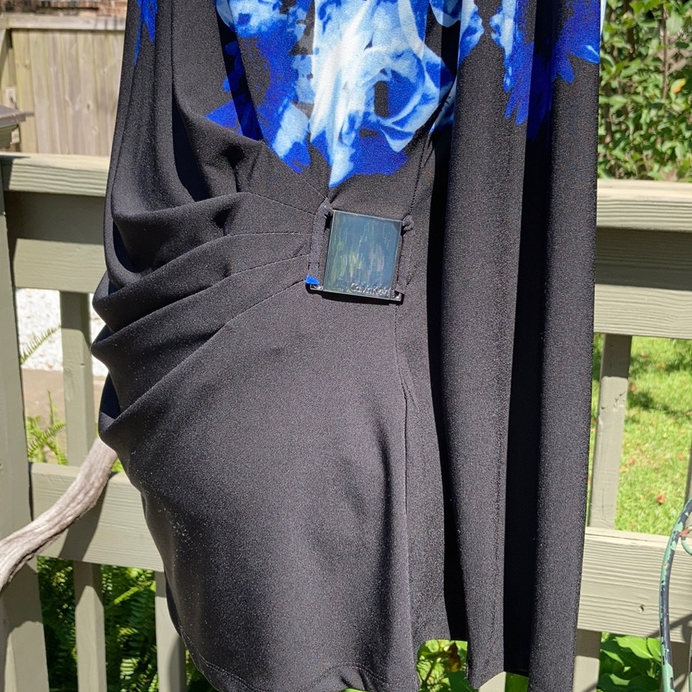 2 Fancy Calvin K Tops - Picture 6 of 16